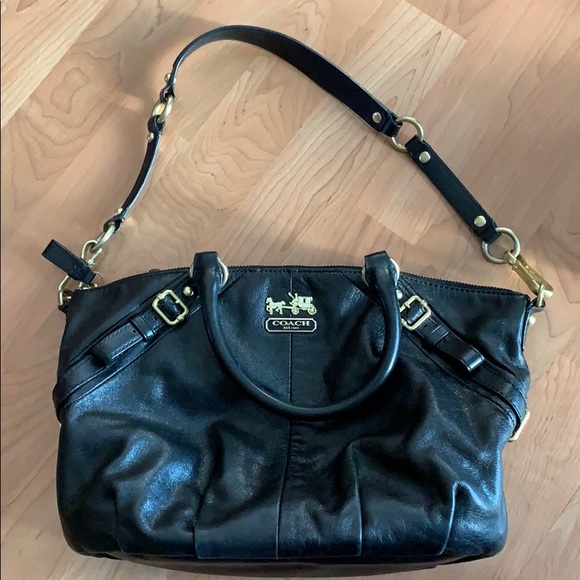 Coach purse - Picture 1 of 3